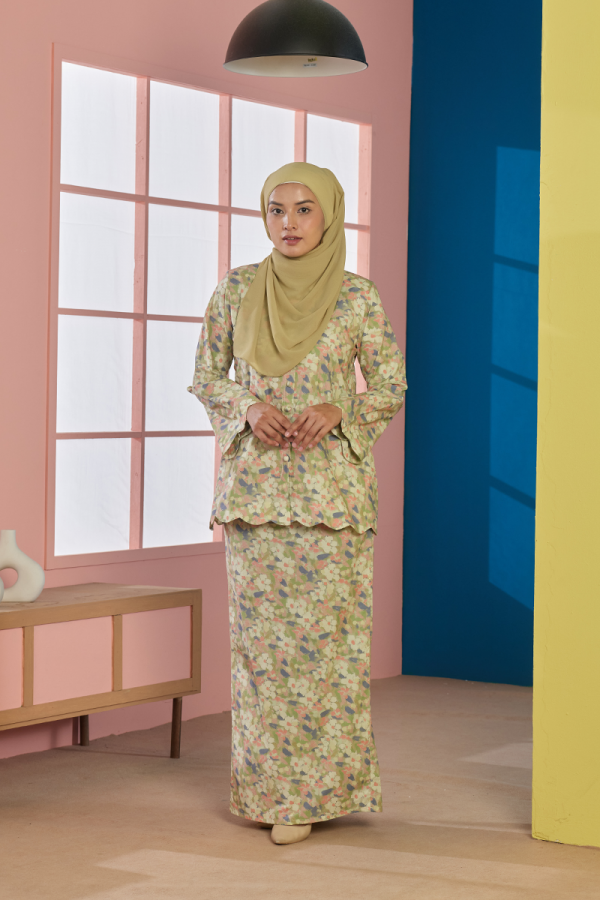 KURUNG FLEUR - POPPY IN OLIVE