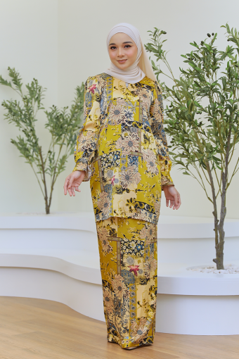 KURUNG LUMIERE - ROSALEEN IN GOLDEN MUSTARD