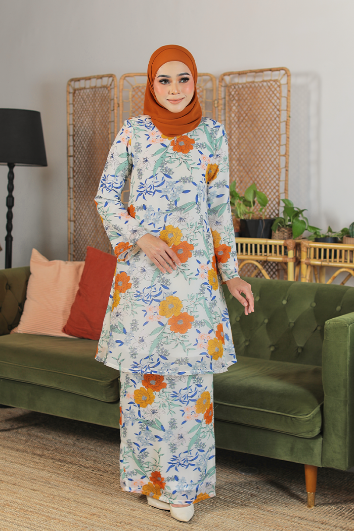 KURUNG FLOURISH - EMBUN IN WHITE