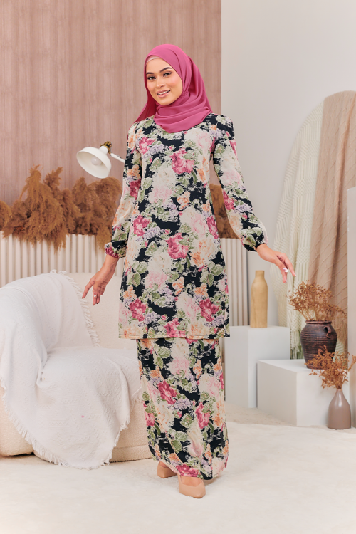 KURUNG STYLISH - AMBER IN BLACK