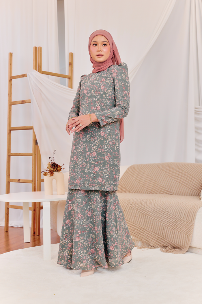 KURUNG MODISH - HANA IN DUSTY GREEN