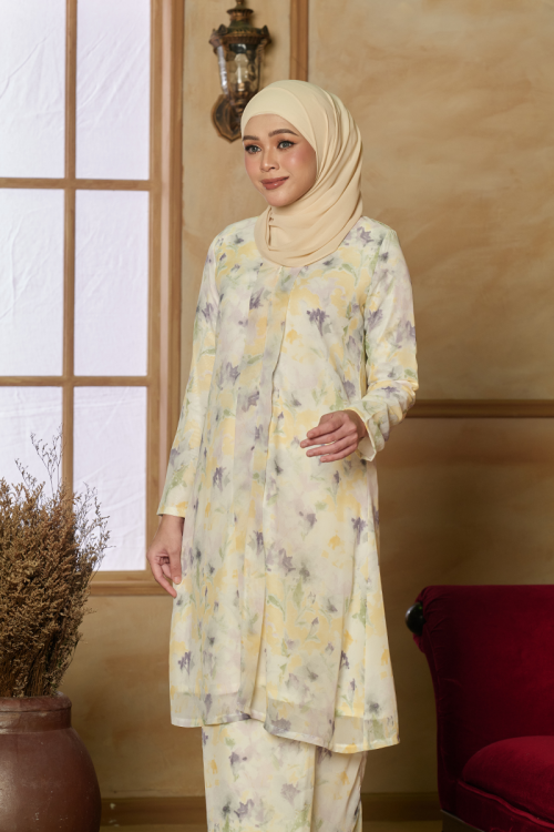 KEBARUNG KESUMA - HANUM IN SOFT YELLOW