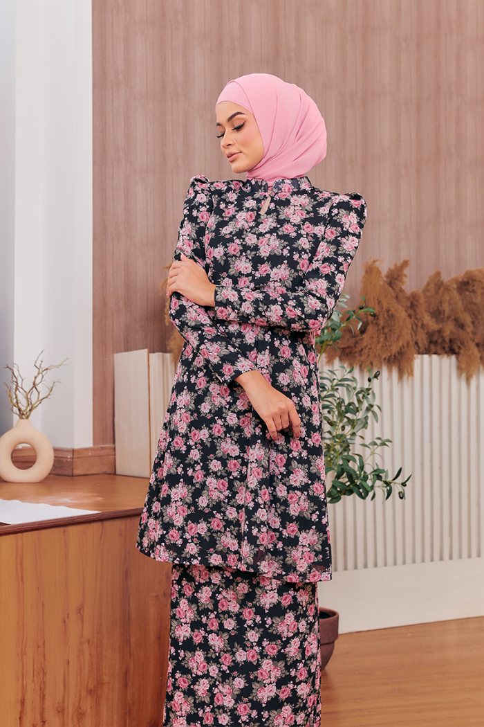 KURUNG FLORENCE - ROSE IN BLACK