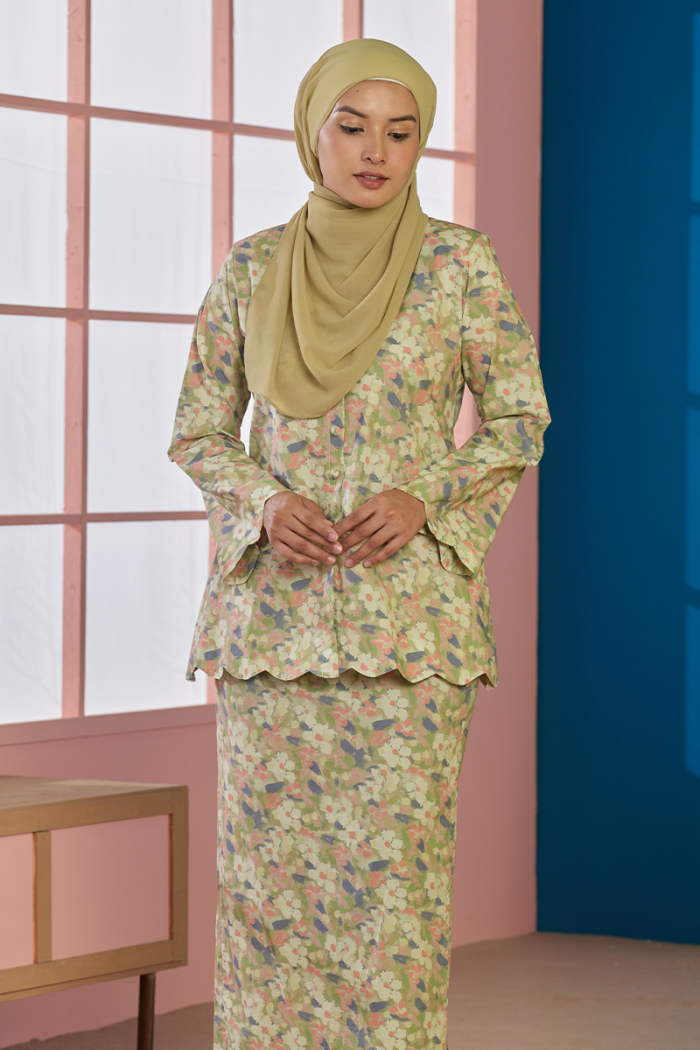 KURUNG FLEUR - POPPY IN OLIVE