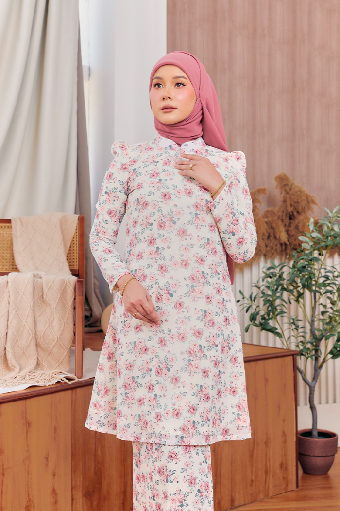 KURUNG FLORENCE - ROSE IN WHITE CREAM