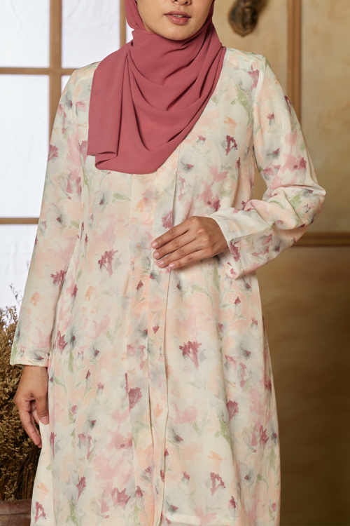 KEBARUNG KESUMA - HANUM IN PEACH