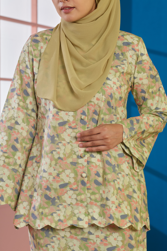 KURUNG FLEUR - POPPY IN OLIVE