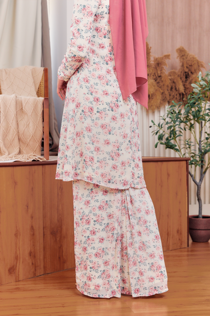 KURUNG FLORENCE - ROSE IN WHITE CREAM