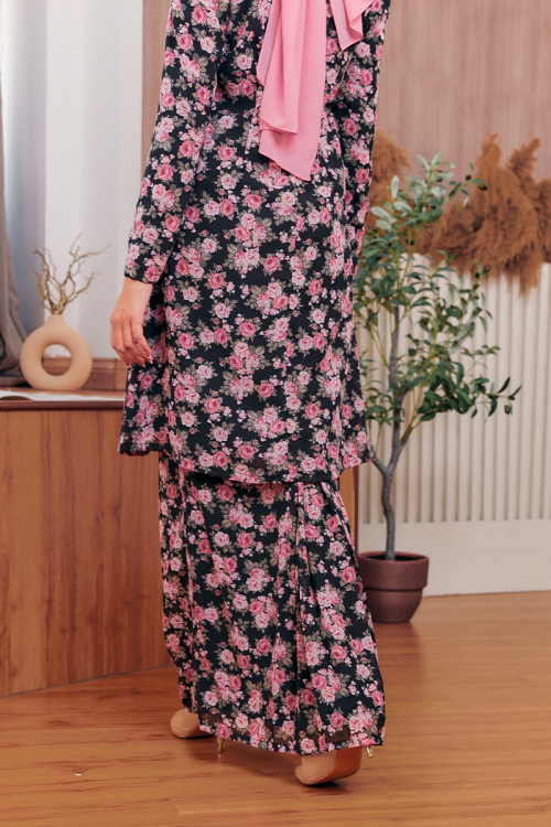 KURUNG FLORENCE - ROSE IN BLACK