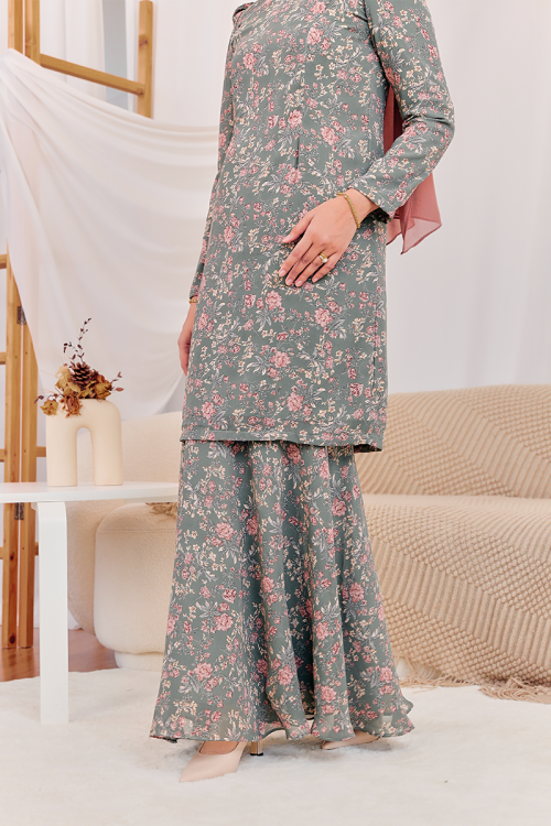 KURUNG MODISH - HANA IN DUSTY GREEN